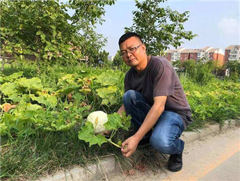 李宏偉《引路人》：人類在災難面前的選擇